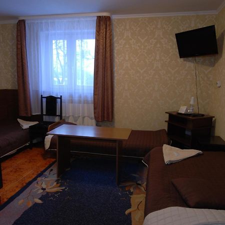 Hotel La-Musica Пясечно Экстерьер фото